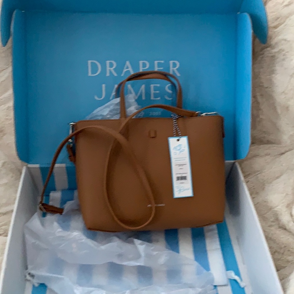 Reversible cross body bag from Draper James